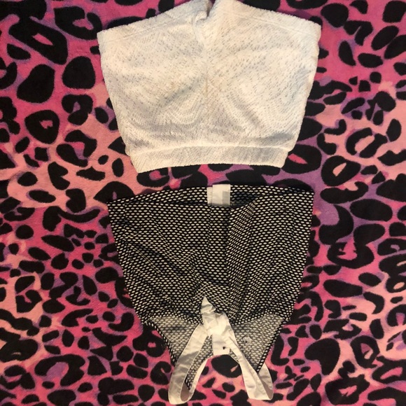 Cute button down tank top with white lace shorts - Picture 2 of 4